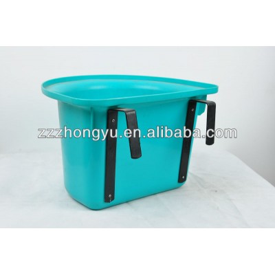 Plastic hanging horse feed bucket for sale