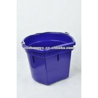 5 gallon plastic bucket with handle