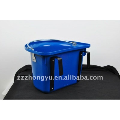 Portable horse manger-bait buckets